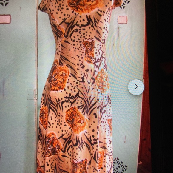 Dress new vintage bought in Las Vegas animal print 50%polyester50%cottonmaxinew. - Picture 3 of 8